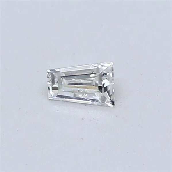 0.16ct Tapered baguette Lab Grown Diamond (Colour E, Clarity VS2, Uncertified)
